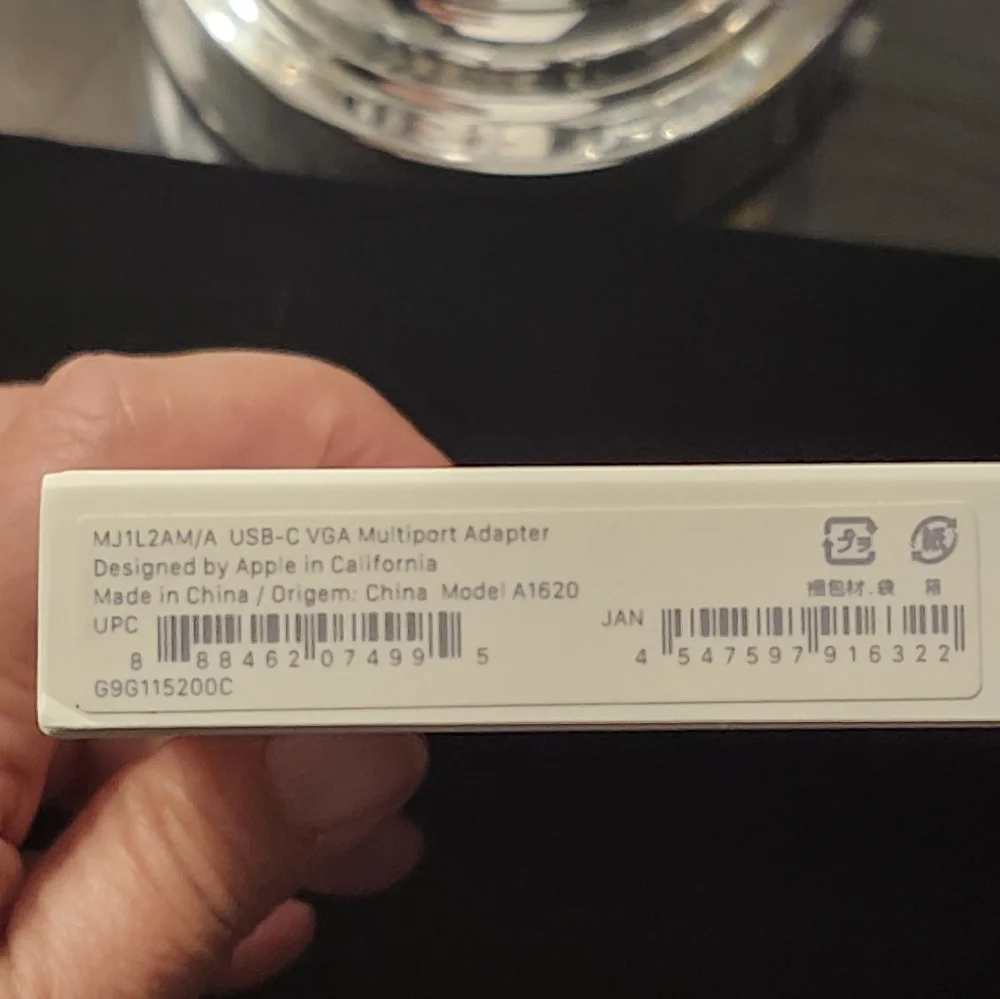Apple USB-C to VGA Multiport Adapter